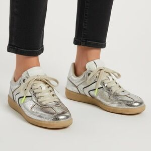 Verbenas Metallic Silver Leather Sneakers Trainers fashion comfort Sz 38, US 7.5
